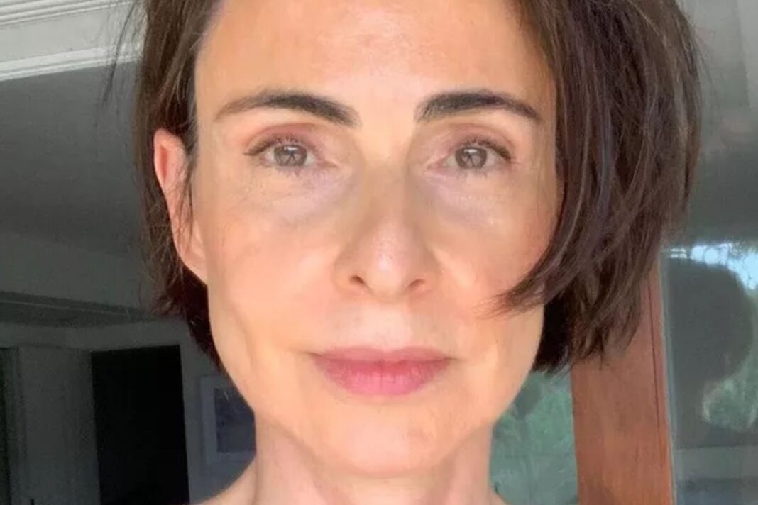 Silvia Pfeifer é flagrada com ex-namorado de Ana Botafogo