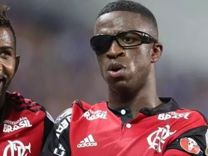 Vini Jr. em jogo histórico da Libertadores pelo Flamengo - Foto: Gilvan de Souza/CRF
