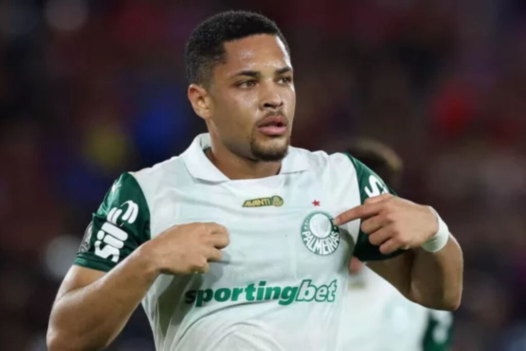 Vitor Roque, atacante do Palmeiras