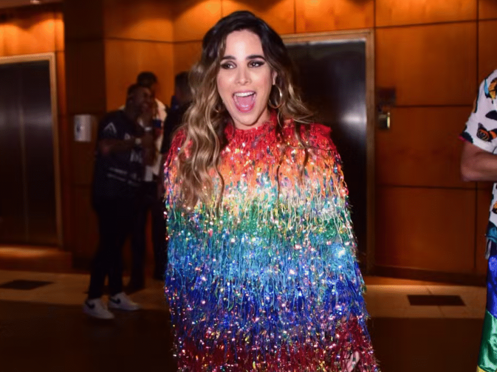 Wanessa Camargo marca presença na parada LGBTQIA+ (Foto: Reprodução)