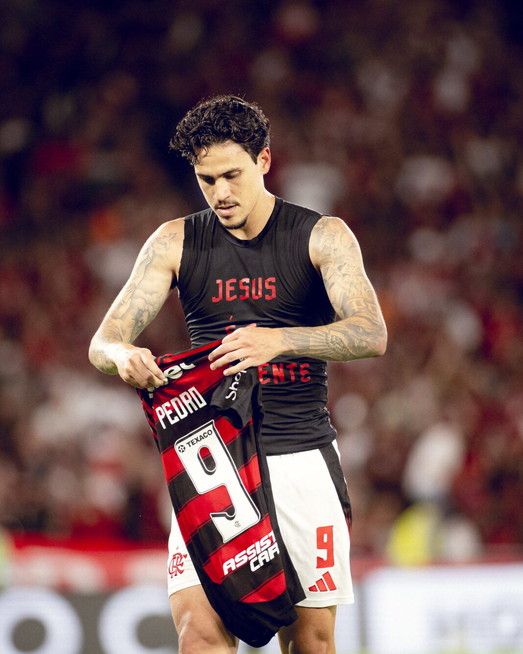Pedro chega ao Top 10 dos maiores goleadores da história do Flamengo; confira ranking