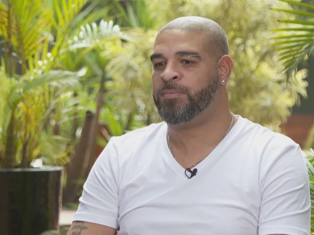 Registro de Adriano Imperador com os filhos viraliza nas redes sociais; saiba o motivo