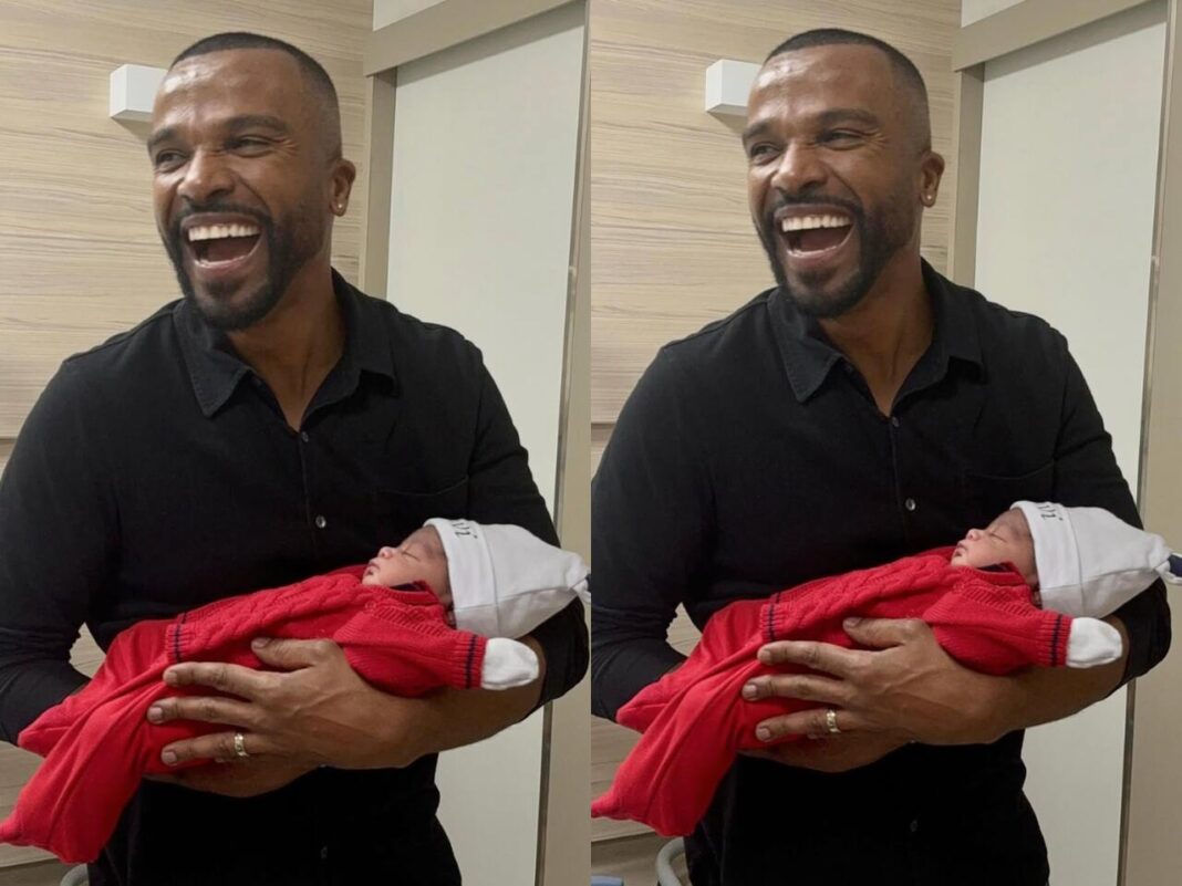Alexandre Pires vibra com nascimento do primeiro neto