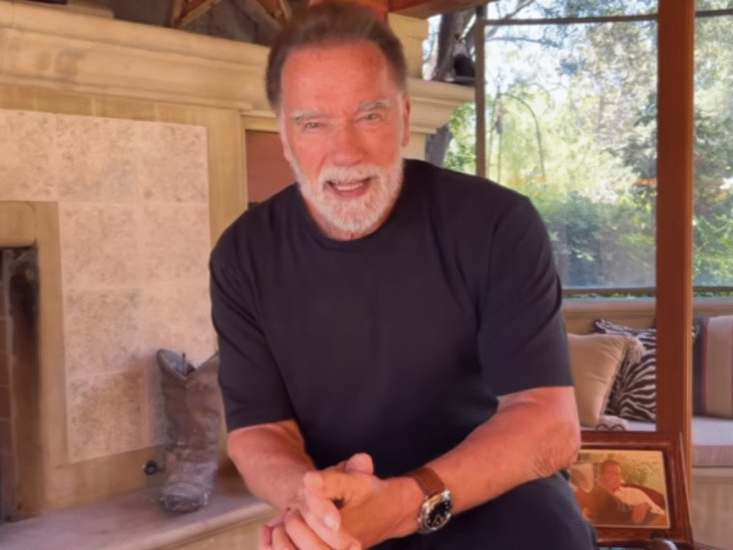 Arnold Schwarzenegger dá palestra no Brasil