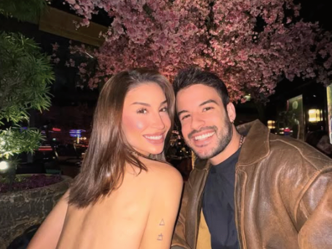 Namorado de Bianca Andrade leva marmita em voo de classe executiva