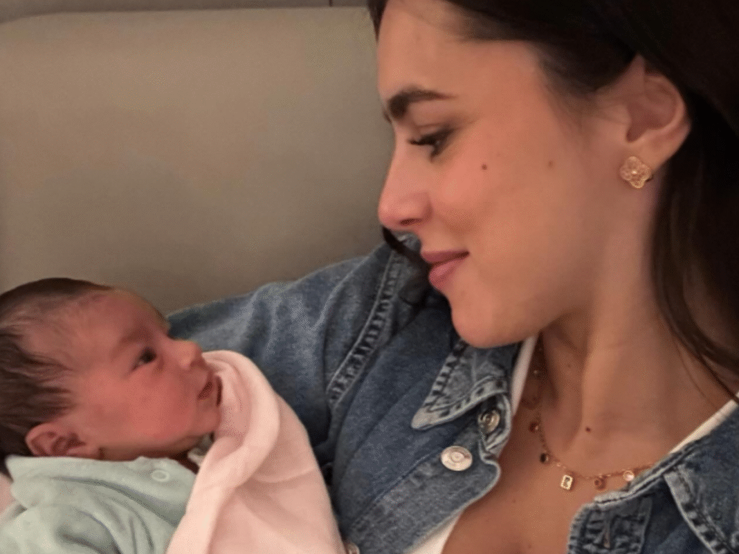 Bianca Biancardi compartilha imagens inéditas de Mel, filha de Neymar e Bruna