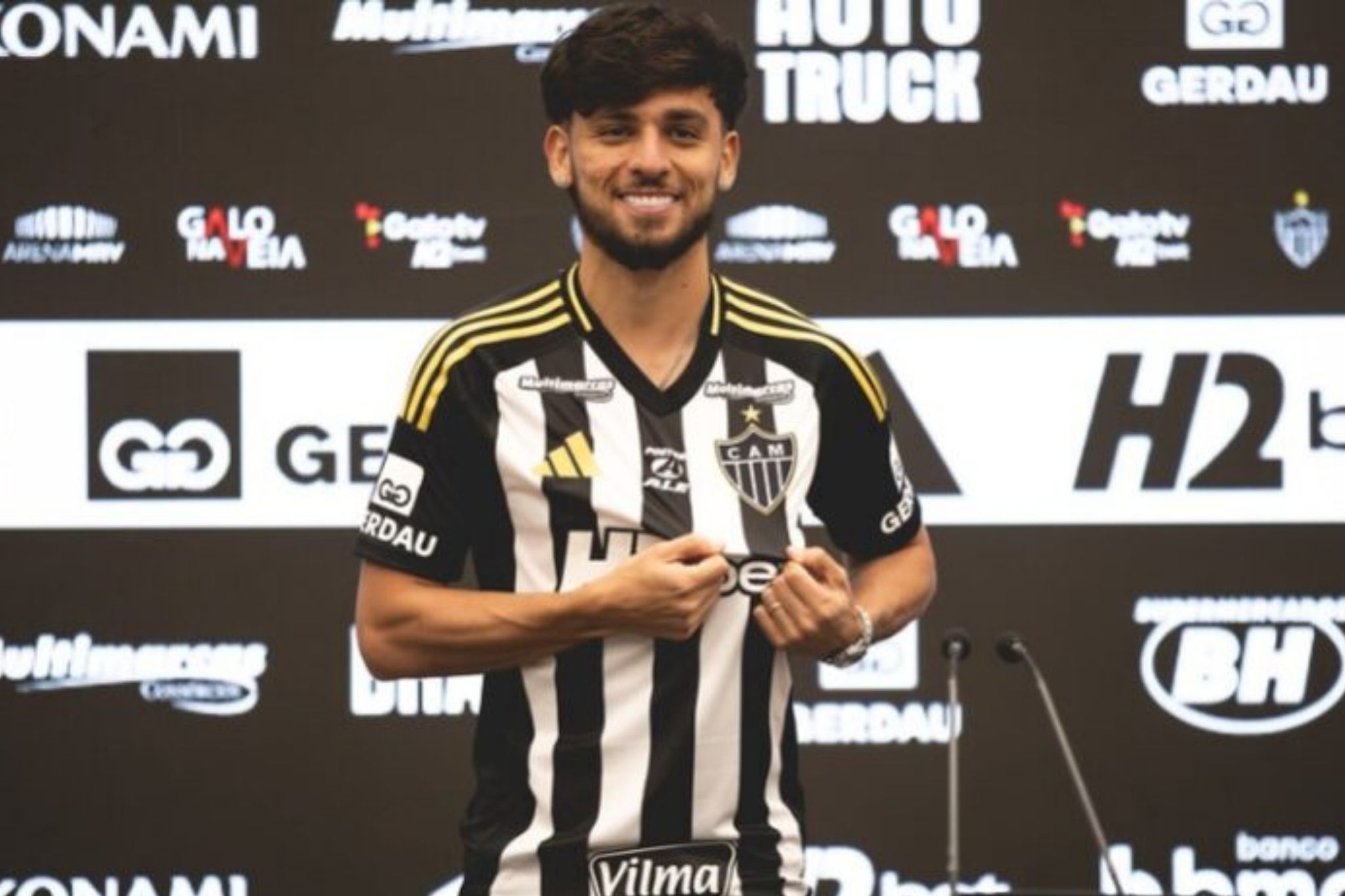 Biel em apresentação no Atlético-MG (Foto: Pedro Souza / Atlético)