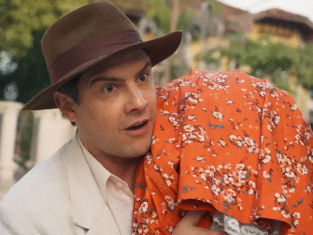 Êta Mundo Melhor!: Candinho salva Dita em momento constrangedor