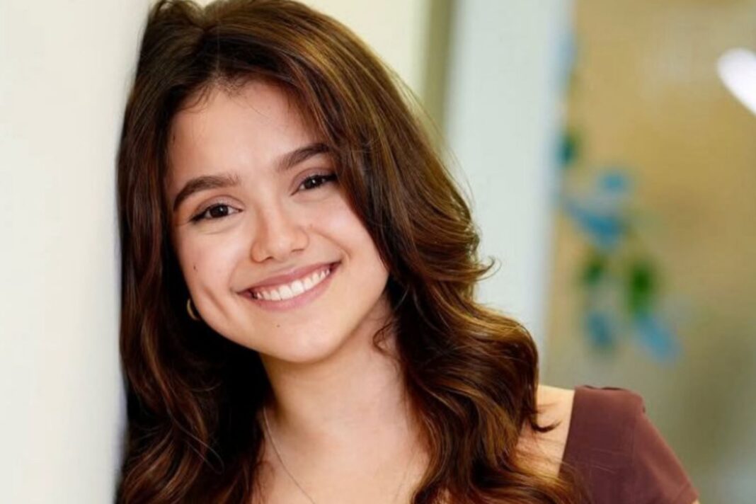 Ao assumir relacionamento com atriz, filha de Sandra Annenberg repercute nas redes sociais