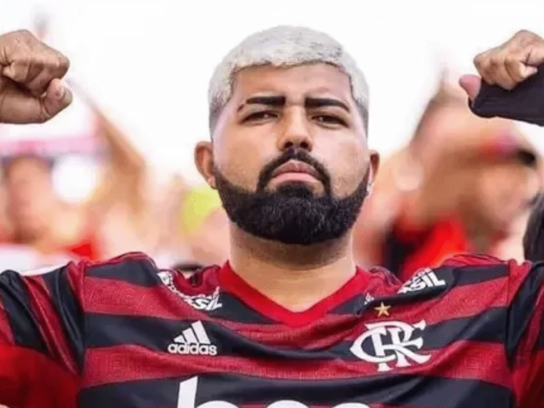 Vídeo: torcedor do Vasco rouba a cena ao se encontrar com ‘Gabigol da Torcida’