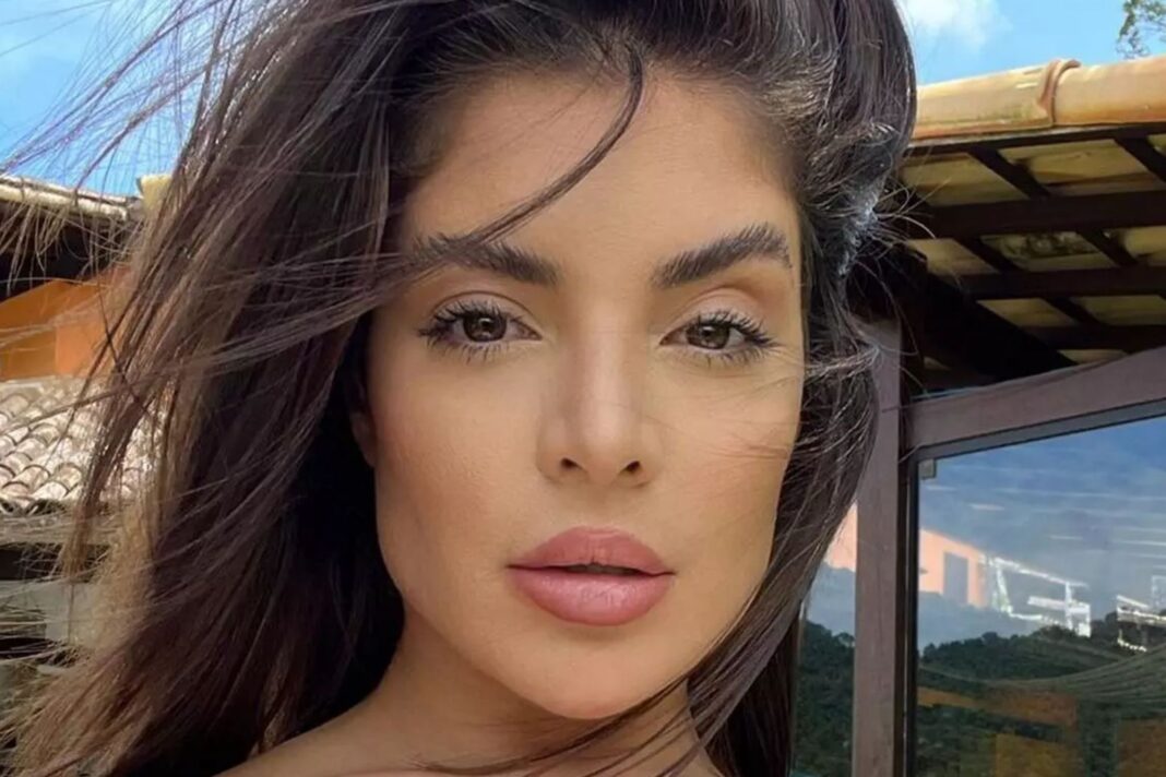 Gkay exibe resultado após procedimento em seu bumbum