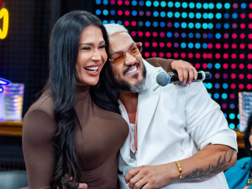 Climão? Belo e Gracyanne dividem palco no ‘Domingão com Huck’