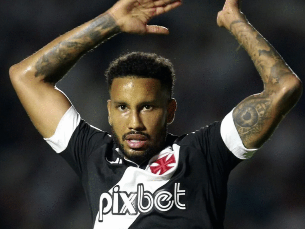 Jair quer aproveitar indefinição para atingir objetivo no Vasco