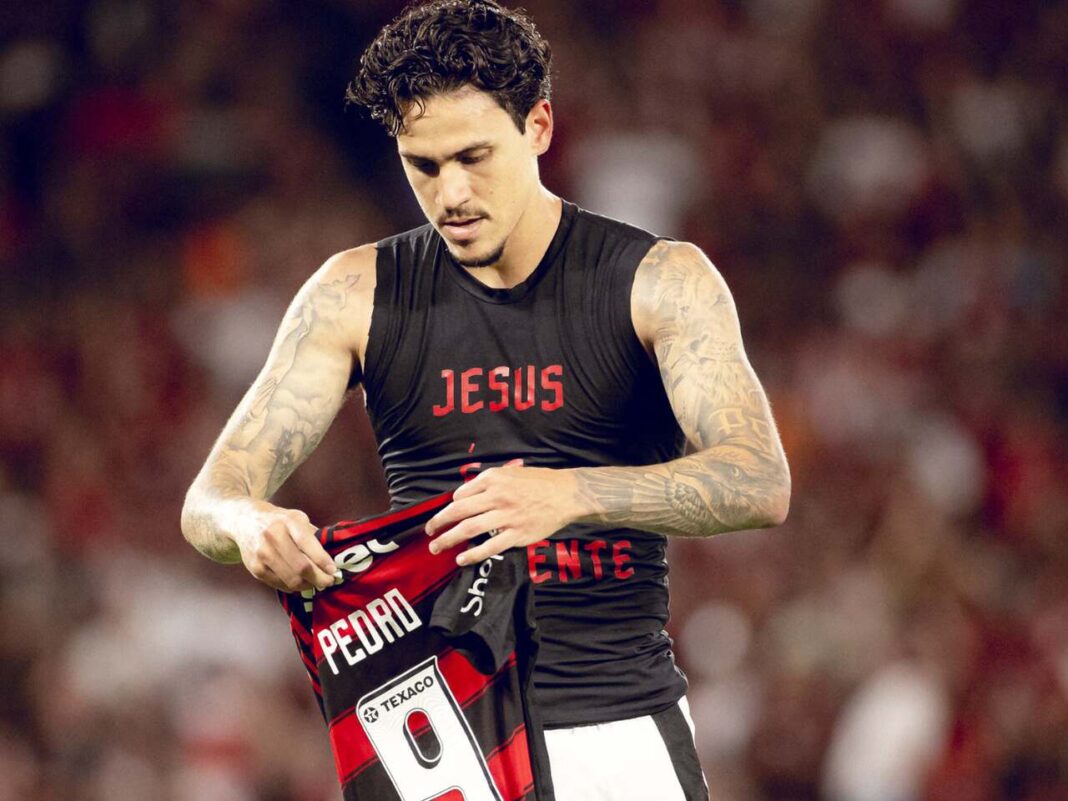 Narrador da Rede Globo se empolga e viraliza após gol de Pedro no Fla-Flu