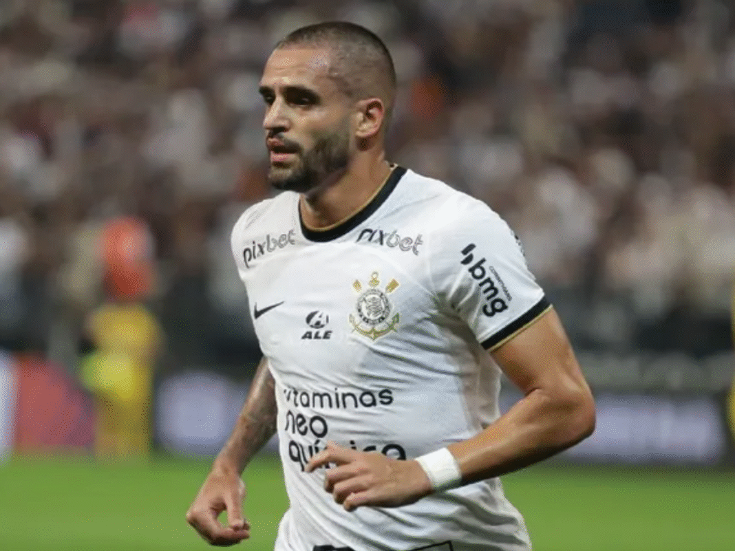 Corinthians faz planos com Renato Augusto; veja