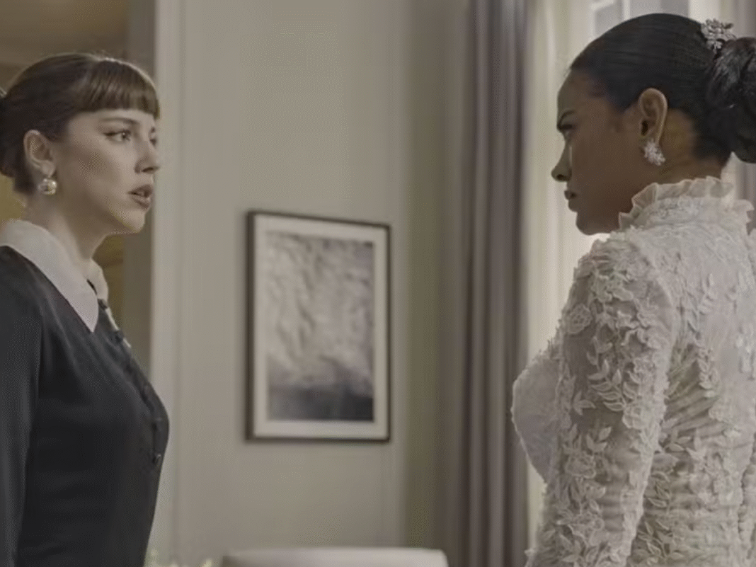 Vale Tudo: Solange x Fátima acertam contas durante casamento