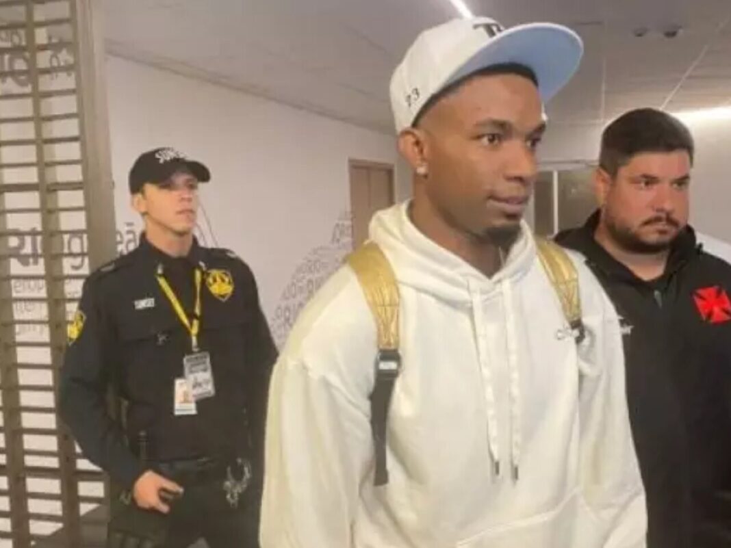 Vasco: Thiago Mendes pode estrear contra o Internacional; entenda