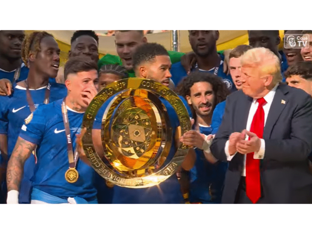 Leitura labial revela o que Trump disse aos jogadores do Chelsea