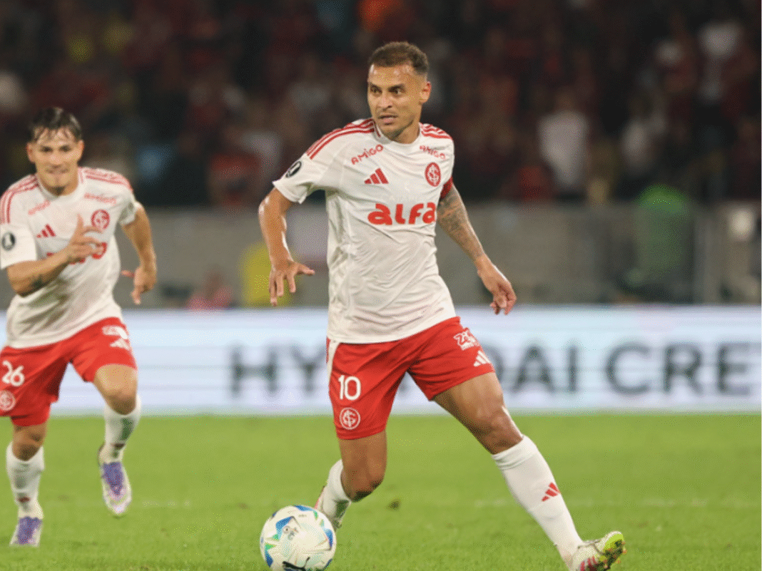 Veja lista de jogadores que já atuaram por Flamengo e Inter