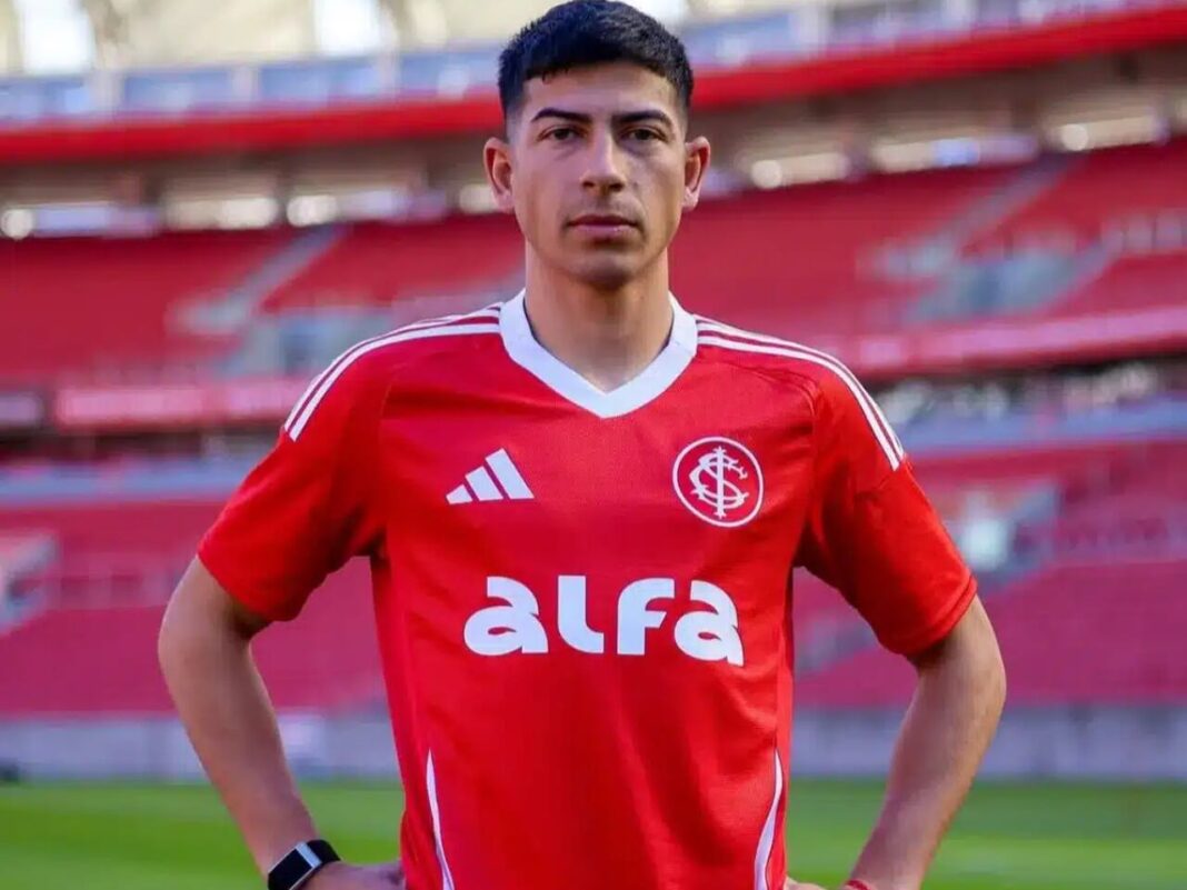 Liderança à versatilidade: características de Alan Rodríguez, reforço do Internacional