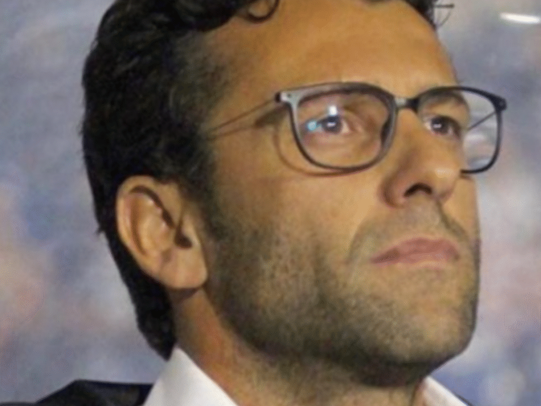 Alberto Valentim assina com novo clube