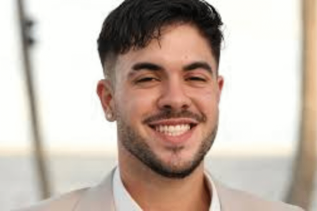 Romance? Aproximação de Álvaro com ator global ganha carinho do público em ‘Dança dos Famosos’