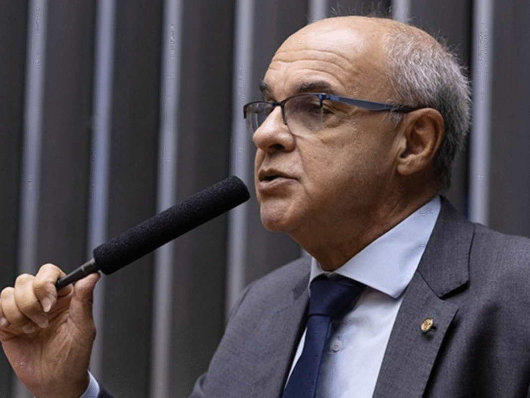 A declaração de Eduardo Bandeira de Mello direcionada ao Corinthians