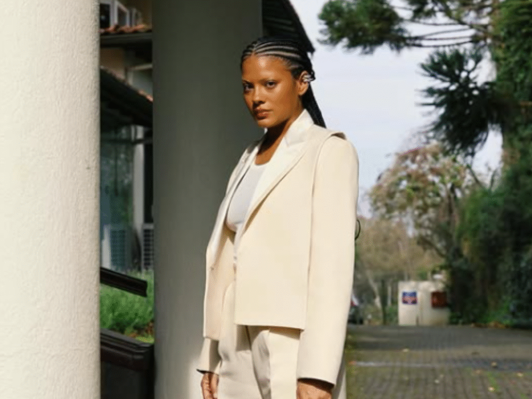 Veja look de Bella Campos para Festival de Gramado