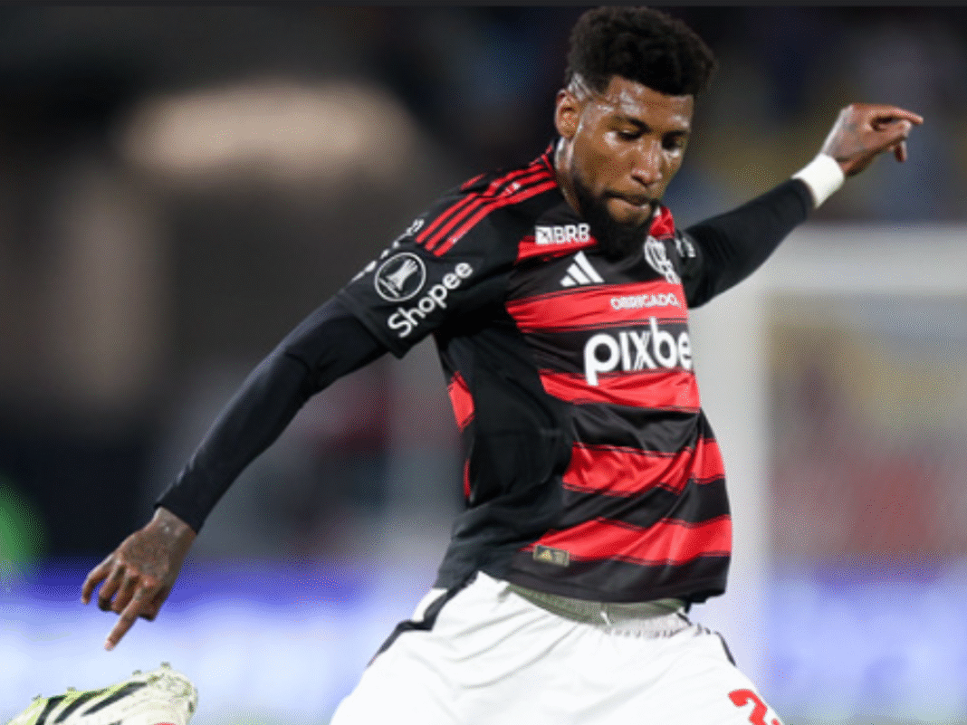 Flamengo emite nota oficial sobre Emerson Royal