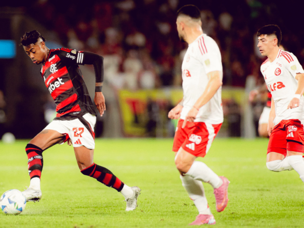 Festa do Internacional atrasa início de jogo contra o Flamengo, pela Libertadores