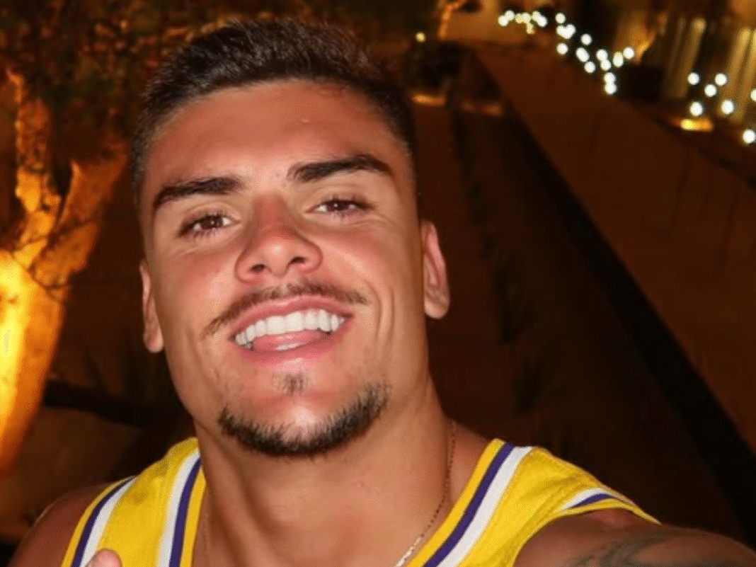 Alvo de clubes brasileiros, Gabriel Pec toma decisão sobre seu futuro