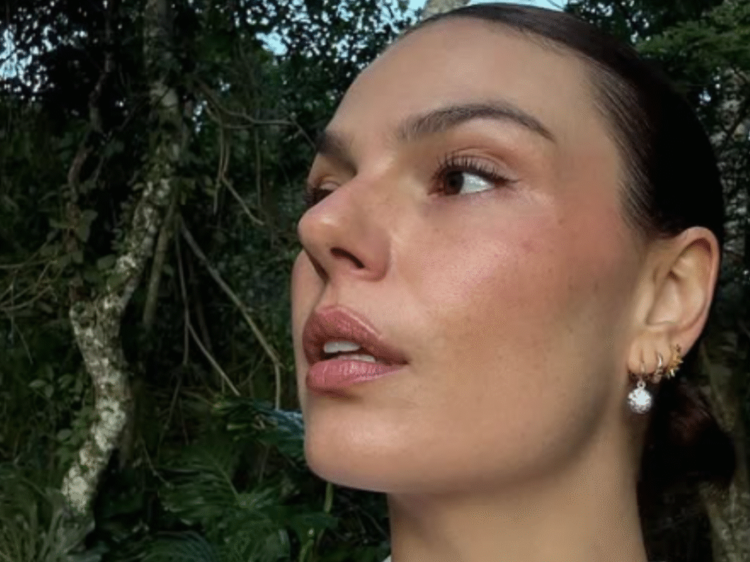 Isis Valverde expõe depoimento emocionante sobre a última conversa com o pai