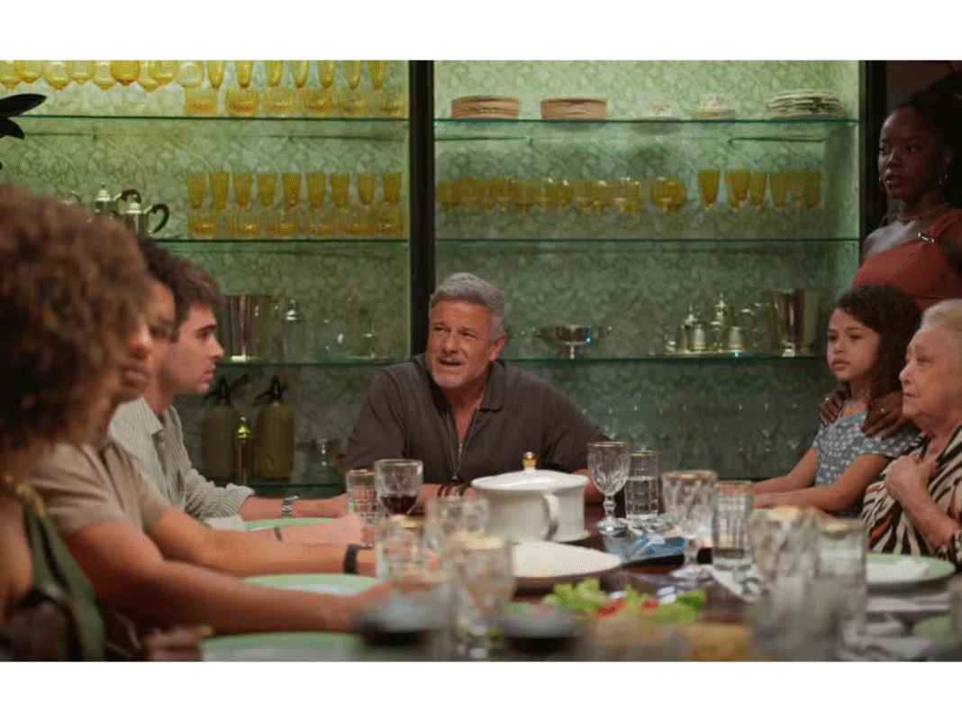 Jaques desmascara falsa gravidez de Katinha, em Dona de Mim