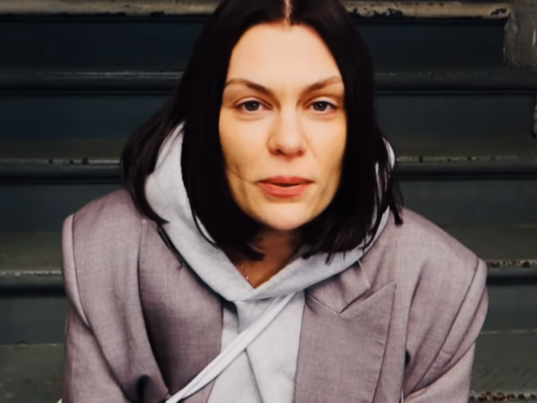 Veja a nova etapa do tratamento de Jessie J contra o câncer