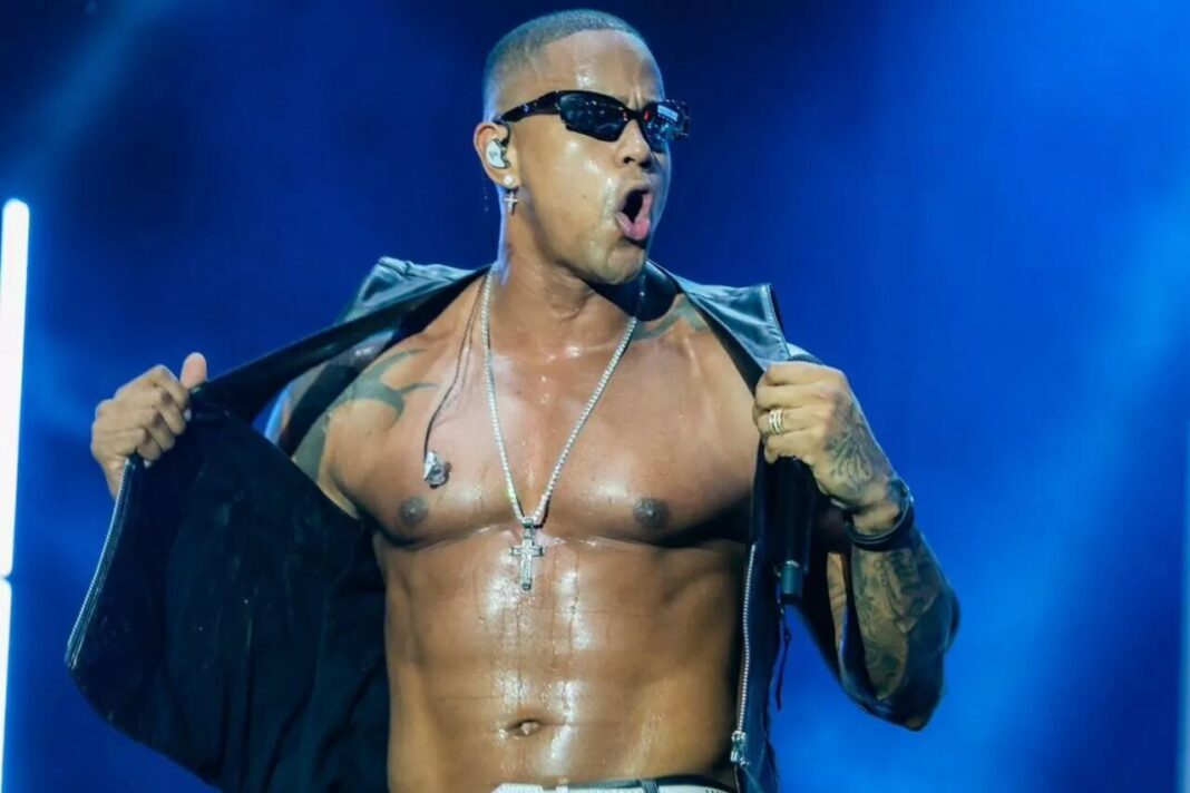 Léo Santana reage a cantada de influenciador e responde sem papas na língua