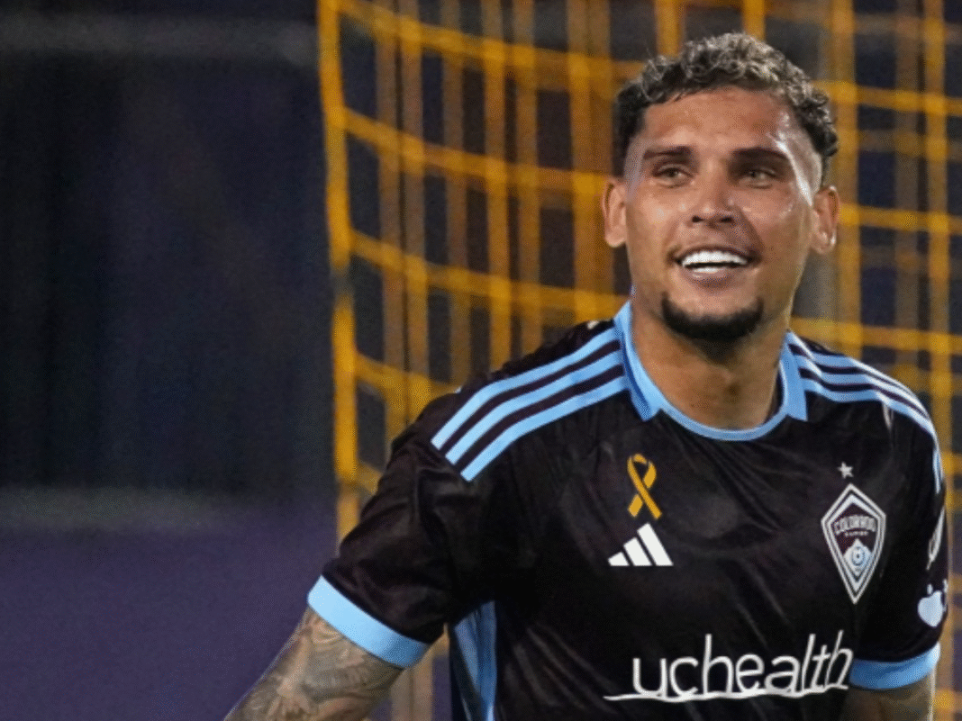 Saiba quanto o Fluminense ofereceu para contratar Rafael Navarro, segundo repórter