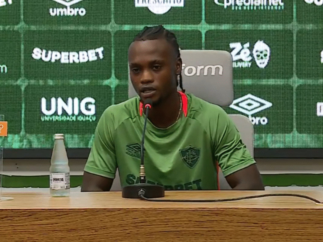 Santi Moreno, do Fluminense, revela em qual posição prefere jogar