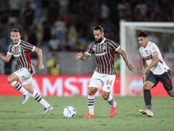 Otávio Fluminense x Lanús (Foto: Marcelo Gonçalves / Fluminense)