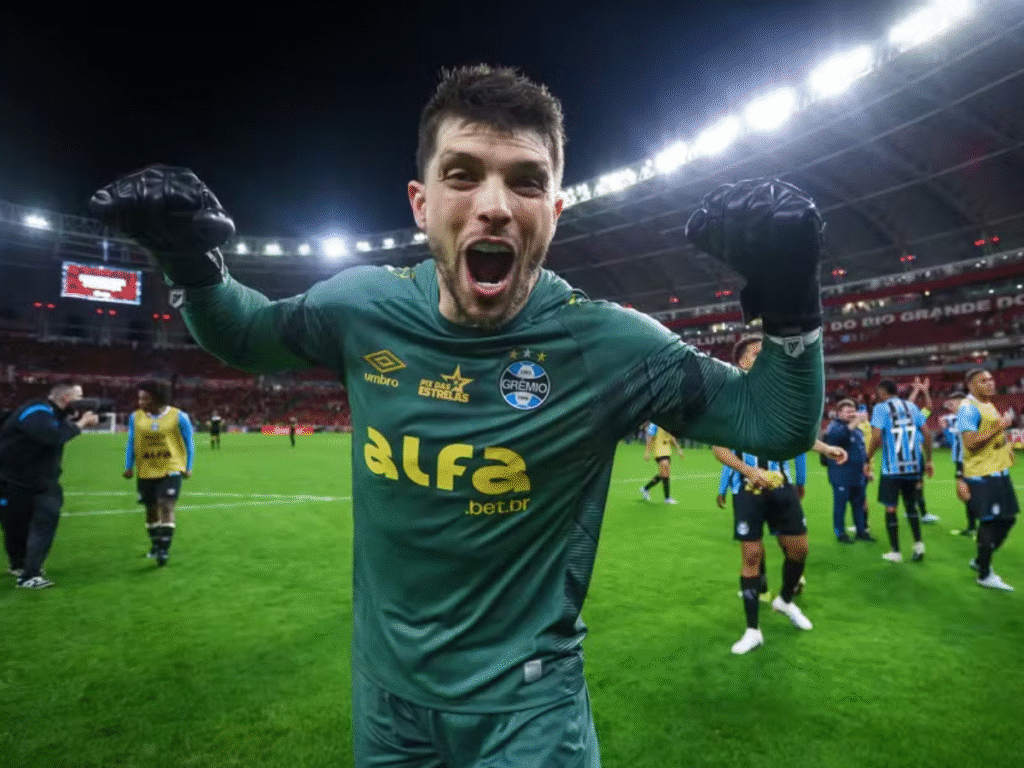 Tiago Volpi (Foto: Lucas Uebel/Grêmio)