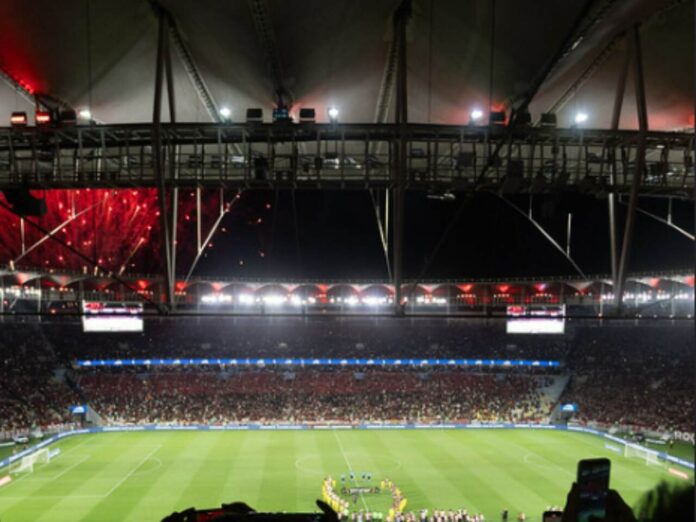 Maracanã em jogo do Flamengo (Foto: Mariana Sá/CRF)