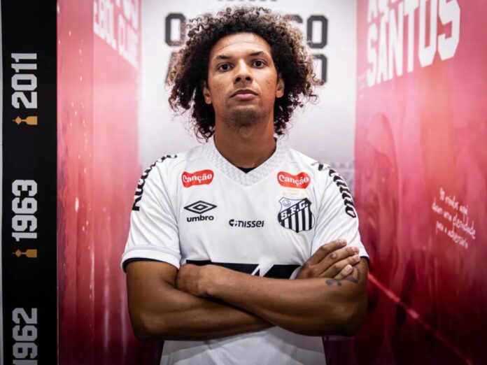Willian Arão é apresentado pelo Santos (Foto: Raul Baretta/SFC)