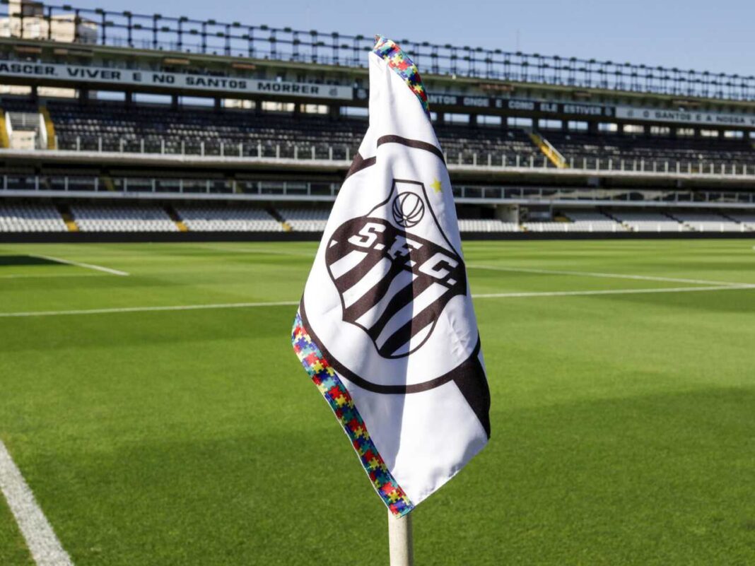 Dificuldades financeiras podem impedir saída de atacante do Santos