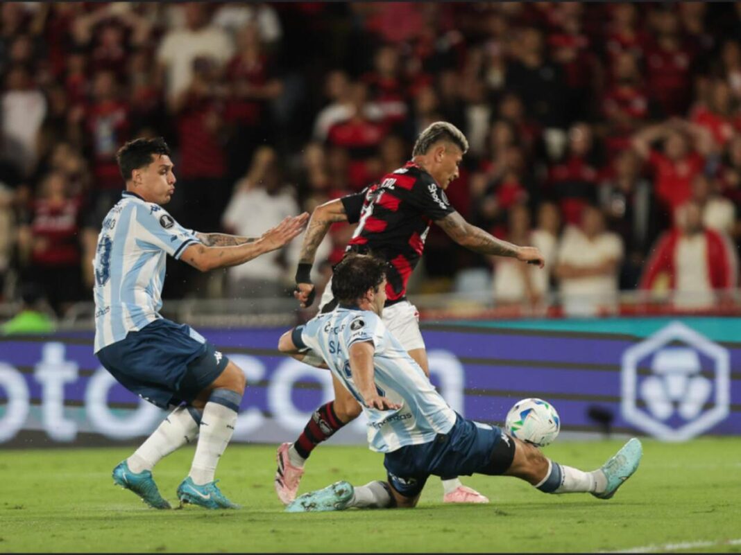 Racing faz treino em local curioso no Rio após derrota para o Flamengo
