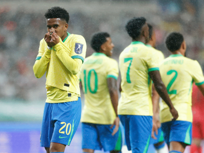 Estêvão pelo Brasil (Foto: @rafaelribeirorio/CBF)