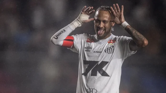 Neymar durante amistoso entre Santos x Desportiva Ferroviária (Foto: Divulgação/Santos)