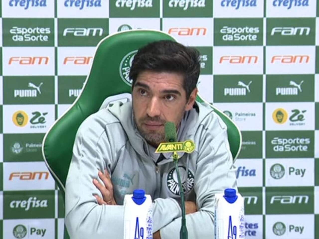 Abel Ferreira em coletiva de imprensa (Foto: Reprodução)