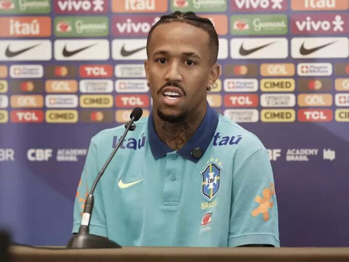 Éder Militão em coletiva de imprensa com a Seleção (Foto: Reprodução)