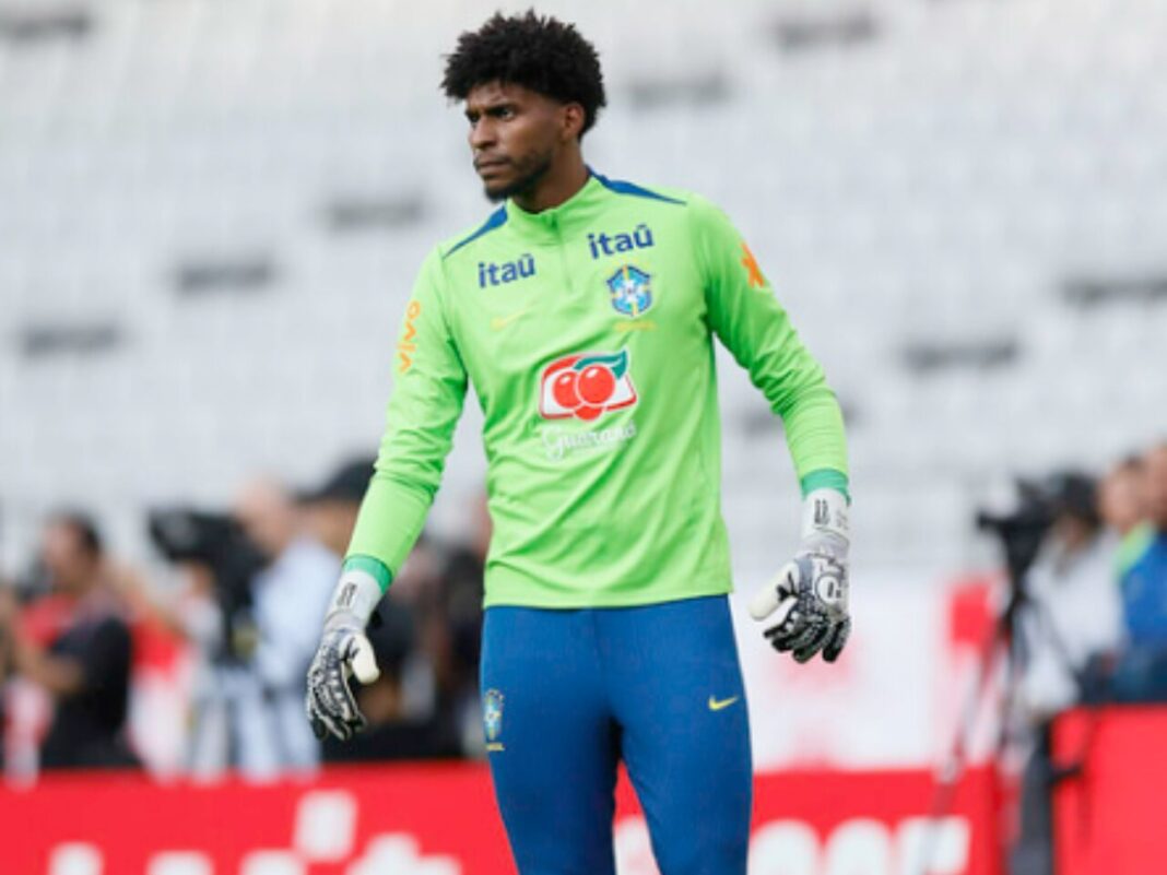 Ídolo do Palmeiras manda recado para Hugo Souza, do Corinthians