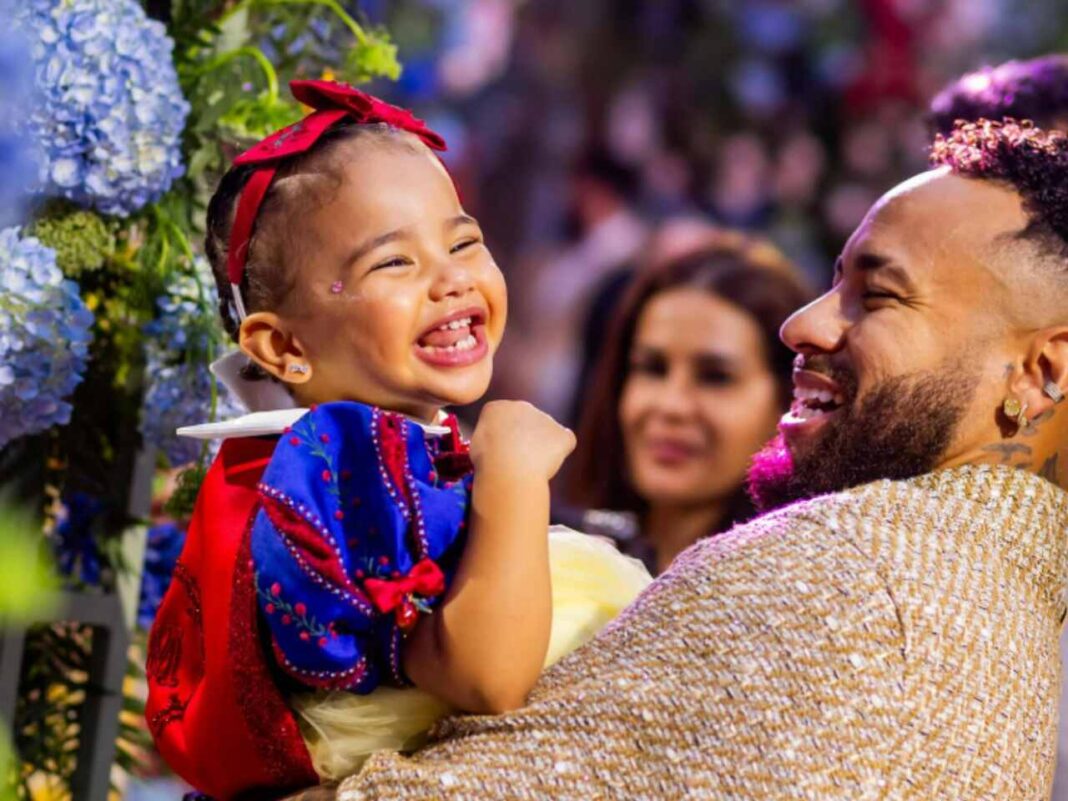 Santos: filha de Neymar passa por momento inusitado na Vila Belmiro