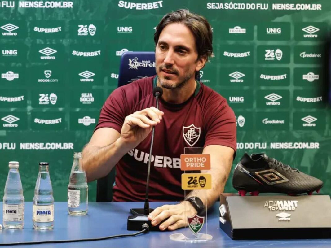 O recado de Zubeldía direcionado a Cano e John Kennedy, do Fluminense